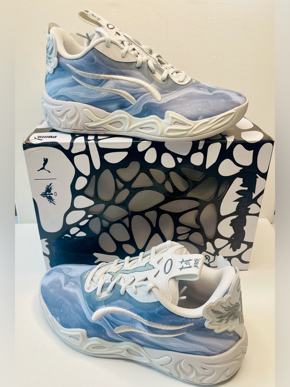 NIB PUMA MB.04 GIRLS LO TEAM WINGS LOGO NITROFOAM BASKETBALL SHOES SZ 6.5 YOUTH